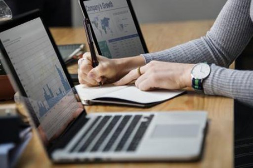 如何用excel數(shù)據(jù)分析圖表（怎么用圖表分析數(shù)據(jù)）